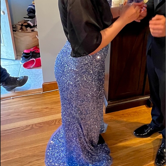 prom dress - Picture 2 of 3
